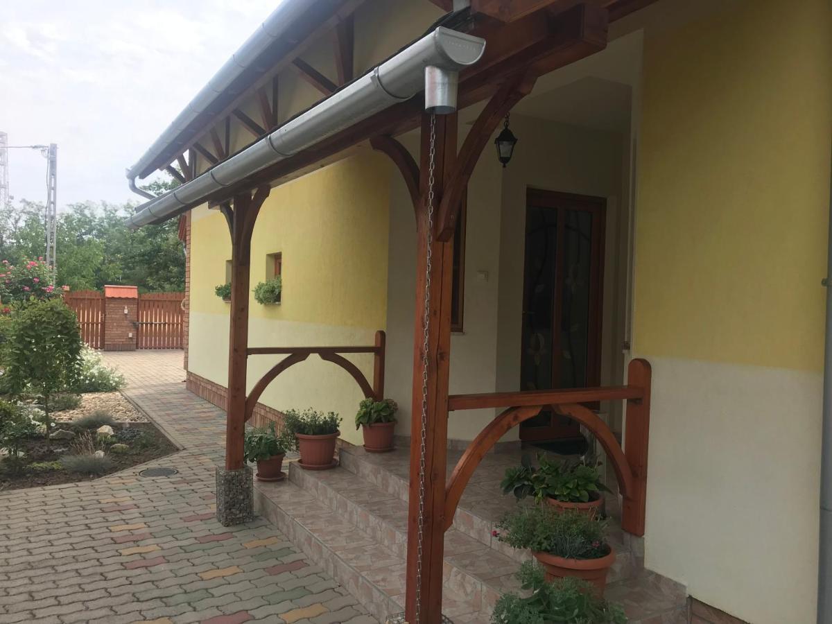 Napfeny Apartman Orosháza Zewnętrze zdjęcie